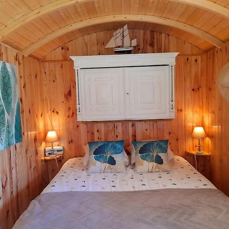 La Roulotte Du Pecheur Villa Saint-Privé Eksteriør bilde